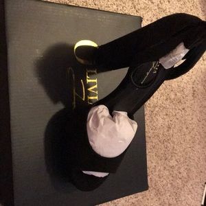 Brand new never worn black stilettos